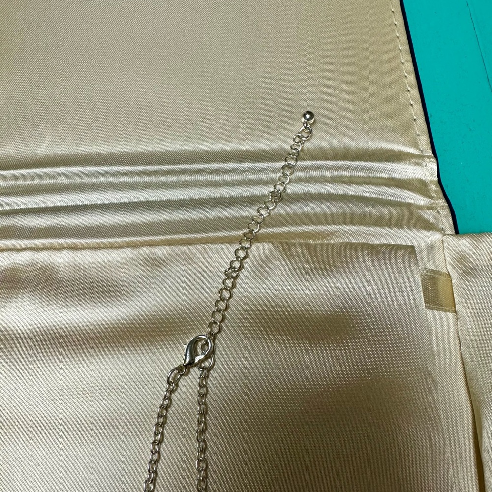 Adorable costume, turquoise, and silver necklace - Picture 3 of 3